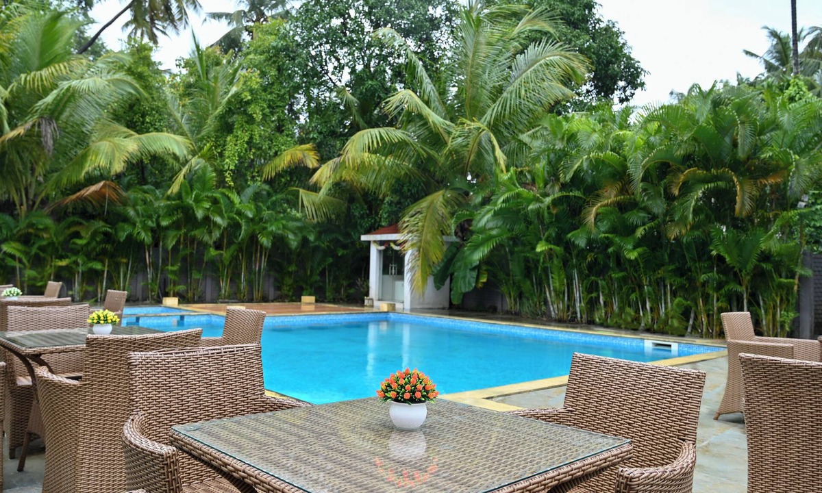 Nagaon Hotel | Vaarsa By Bay Hotels