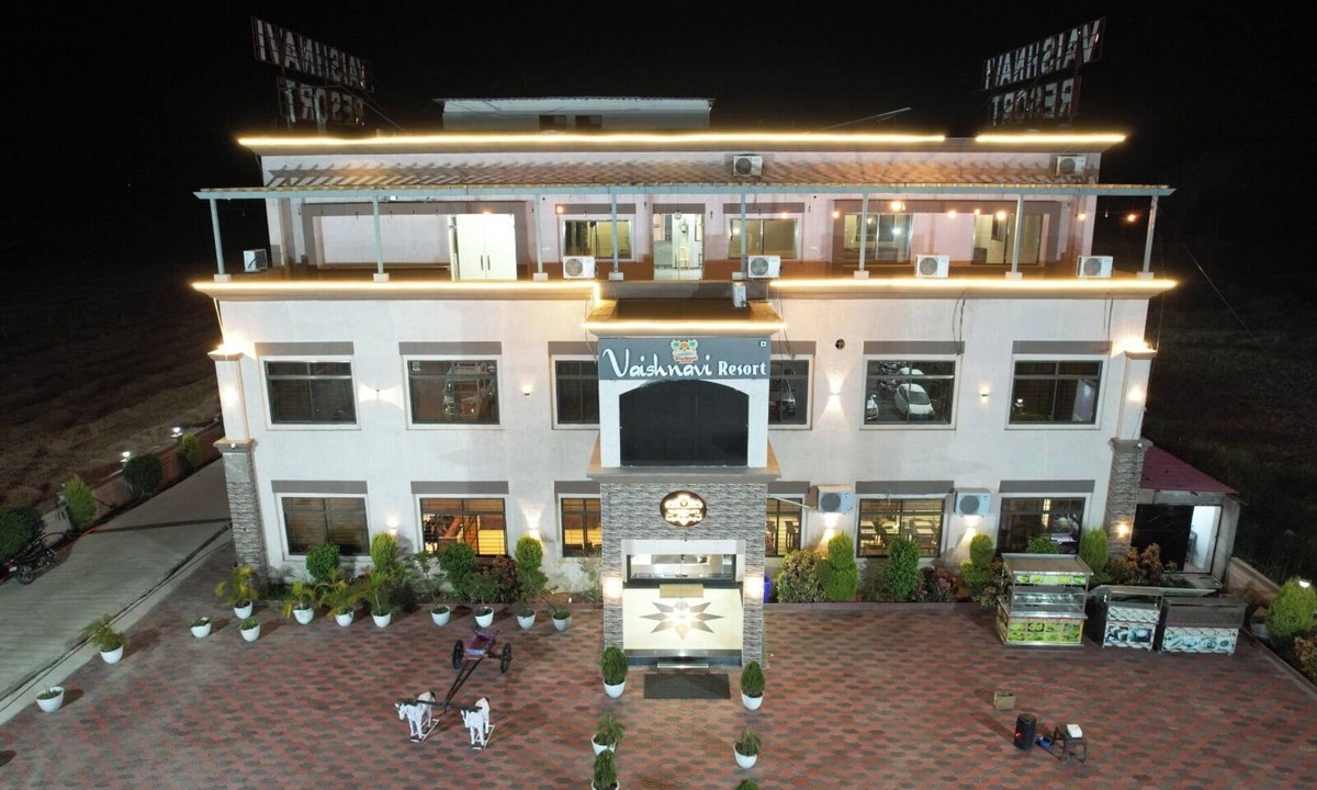 Bareli Resort | Vaishnavi Resort