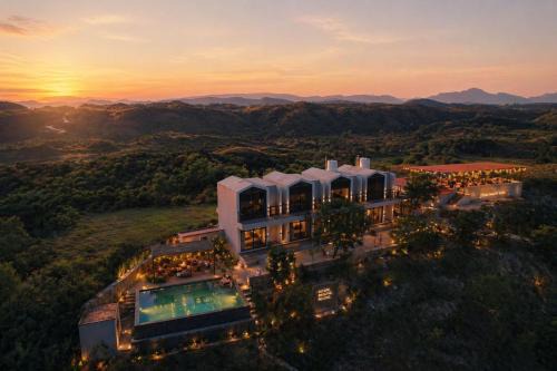 Bedla Hotel | VANVASS - A Forest Resort By Rovers