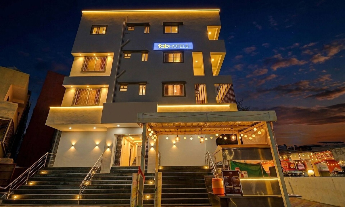 Thergaon Hotel | Via Nakshtram Stay Inn