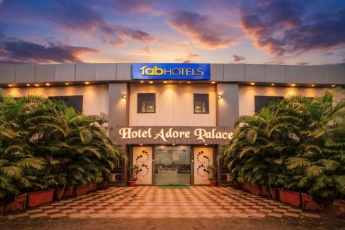 Sakinaka Hotel | Via The Adore Palace
