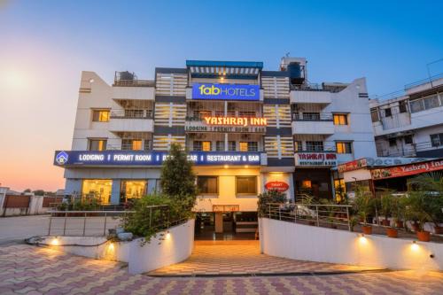 Pune Hotel | Via Yashraj Inn