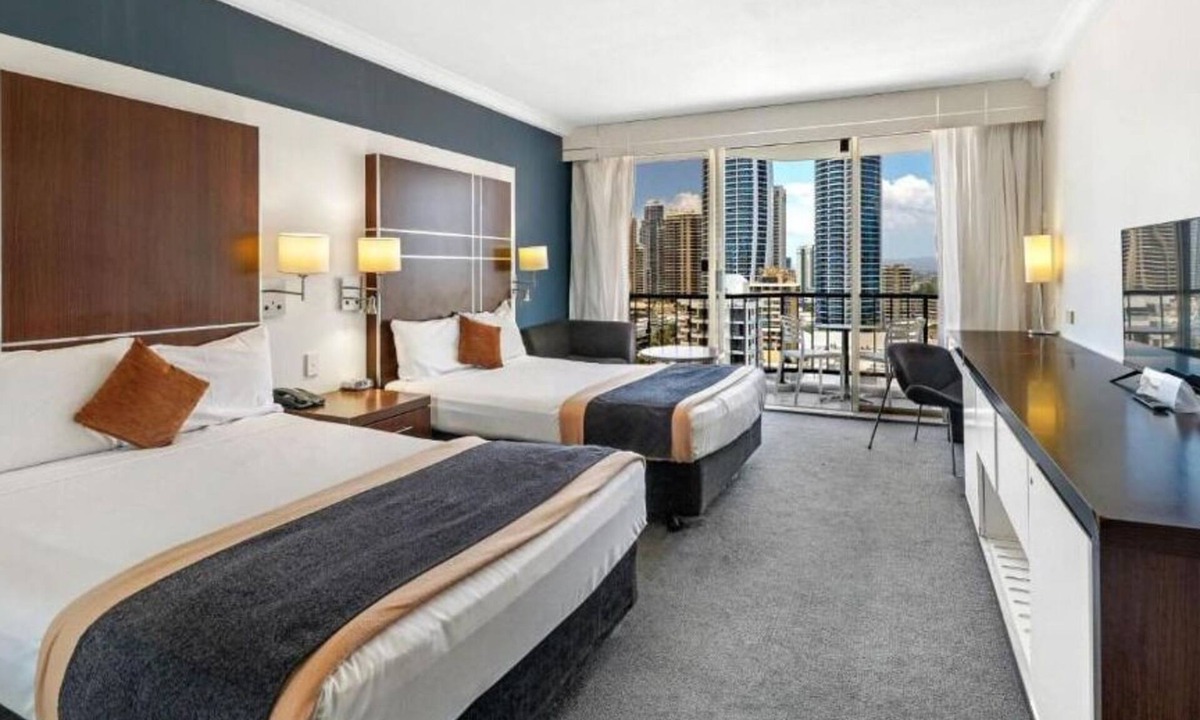 Surfers Paradise Apartment | View Hotel - Private Apartments Hosted by Coastal Letting Co