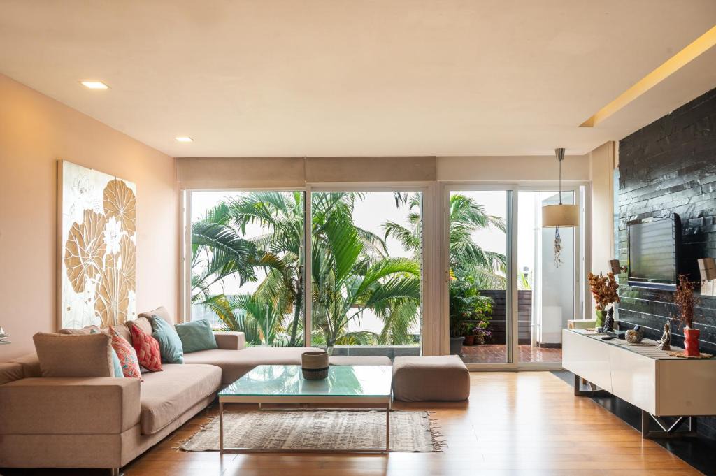 Holy Cross Colony Apartment | Villa Bella Vista byStayJade3 BHKPoolNr Airport