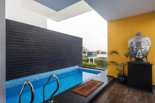 Holy Cross Colony Apartment | Villa CostaMadeira by StayJadePvt PoolNr Airport