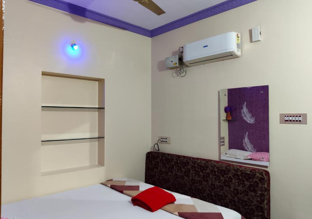 Kamalapur House | Vinayaka Homestay Hampi