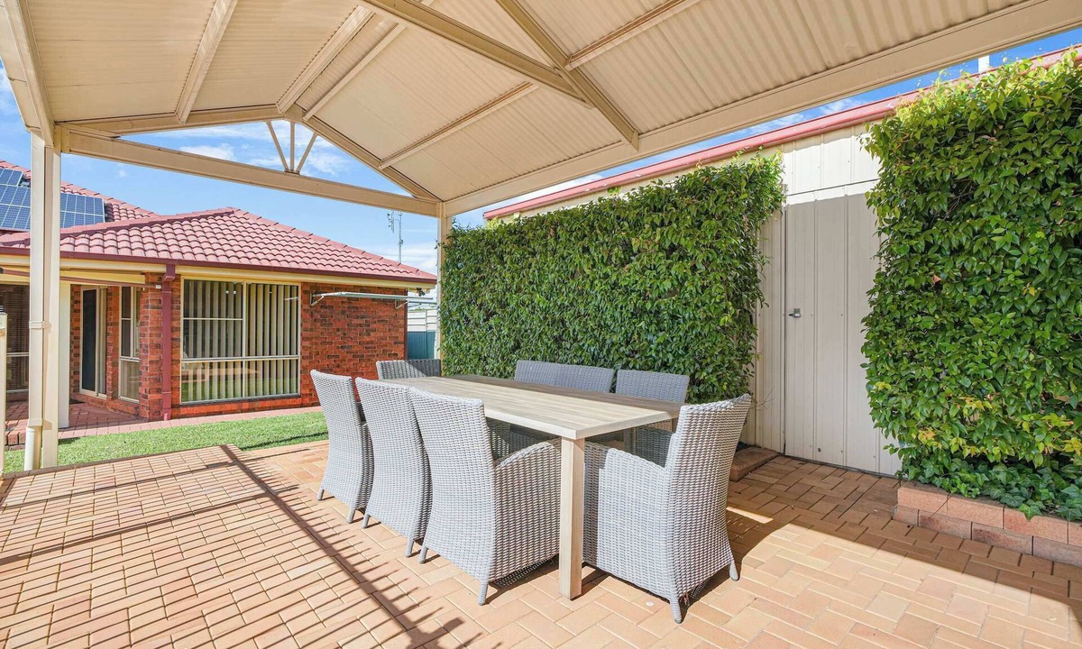 Dubbo House | Whispering Glen - Pool Entertainer, Close to Zoo