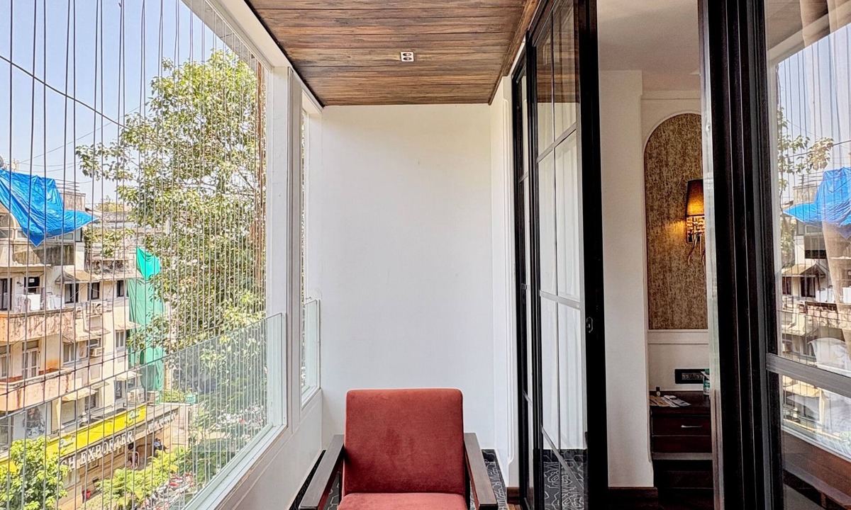 Wellington Pier Hotel | White Pearl Colaba