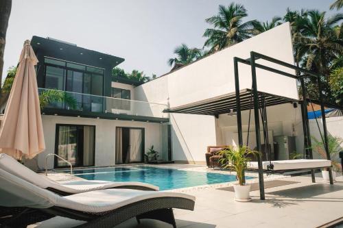 Maina Bed & Breakfast | White Tiger Villa