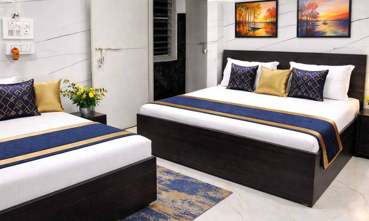 Vrindavan Hotel | Yamuna Dham