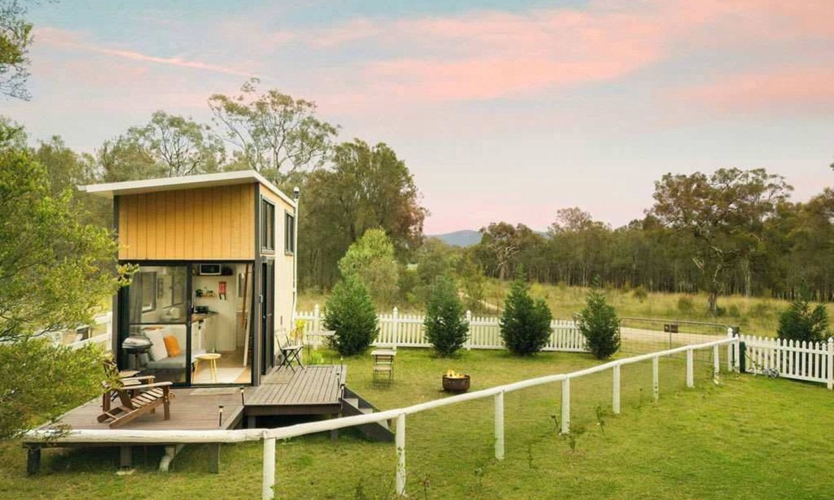 Broke House | Yellow Rock Views by Tiny Away