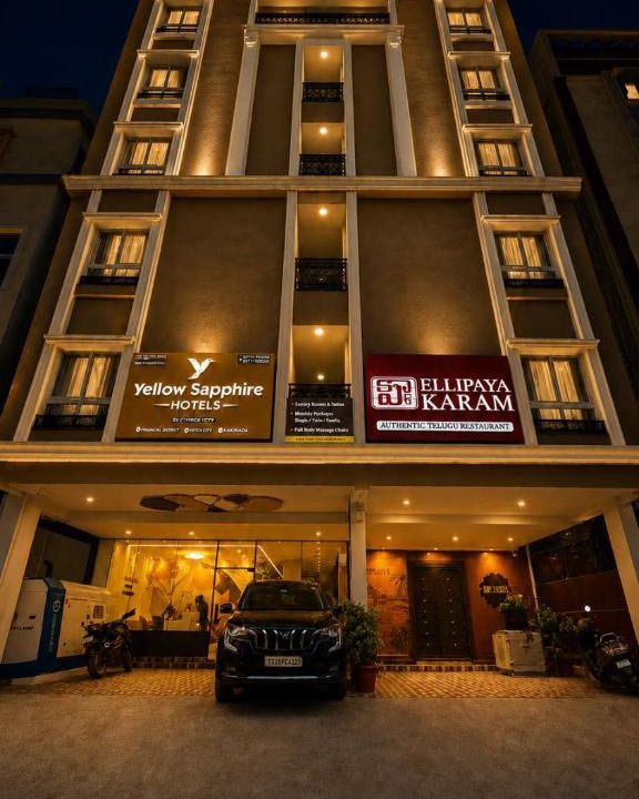 Gachibowli Hotel | Yellow Sapphire Hotel DLF Cyber City