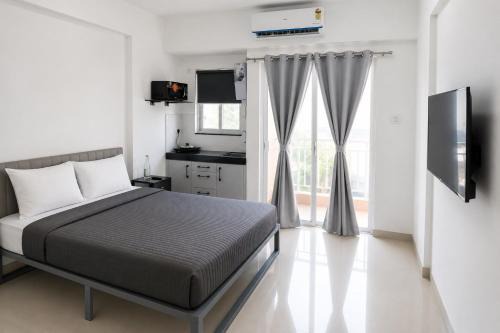Hinjawadi Hotel | Z Express Isle of Life