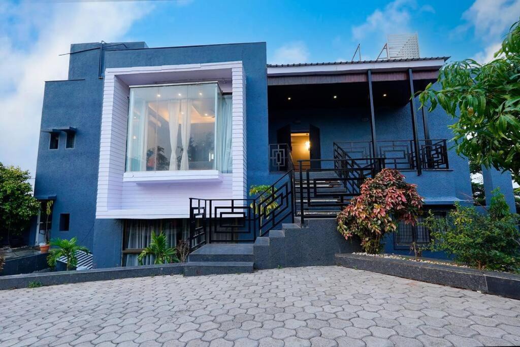 Wadgaon Villa | Zareen Villa Hill View property