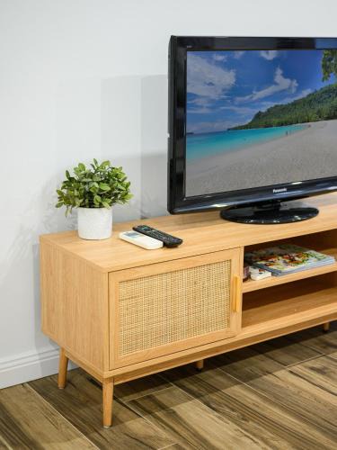 Zetland Apartment | Zetland near Shops & Train with Gym&Pool for 6ppl