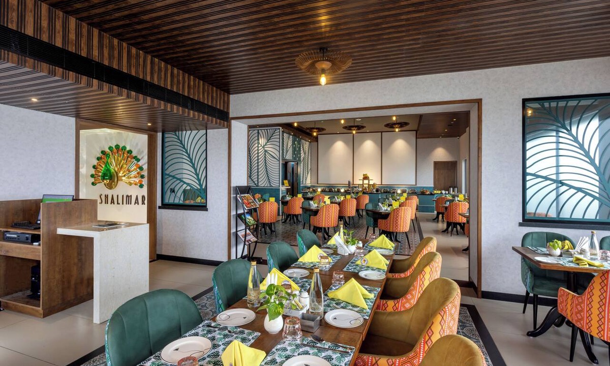 Kukatpalli Hotel | ZIBE Luxe Hyderabad by GRT Hotels