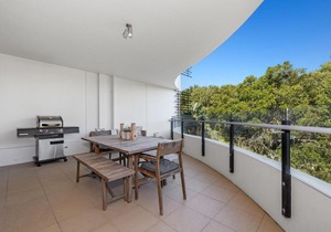 Cotton Beach 97 - Beachfront Complex with Pool
