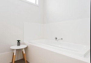 Seas the Day, 41B Ocean Avenue