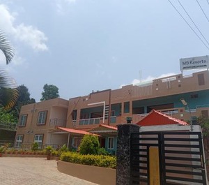 Resorts 