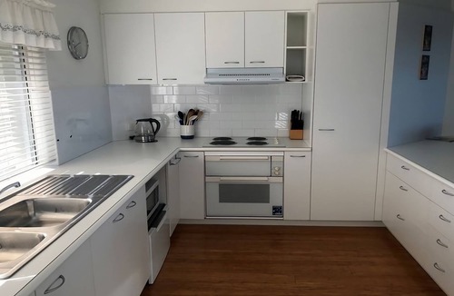Tura Beach Apartment | 1/18 Surf Circle, Tura Beach