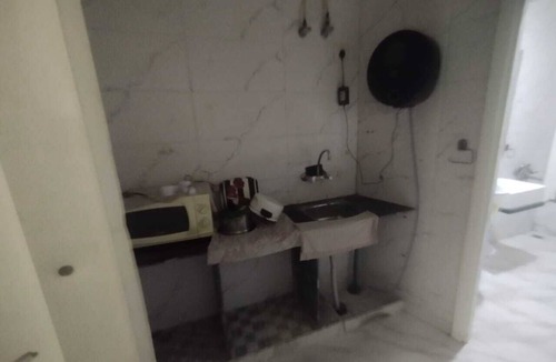 Delhi House | 1-bedroom building in serene New Delhi with cool AC
