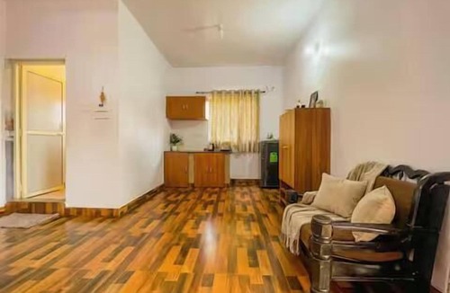 Gauravaddo House | 10 BR spacious luxury stay at Candolim with pool
