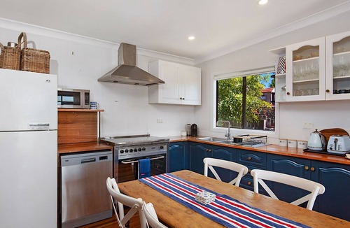 Bermagui House | 128 Lamont Street - River front