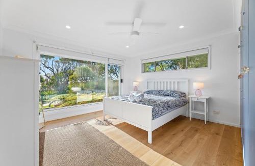Mystery Bay House | 198 Mystery Bay Road, Mystery Bay