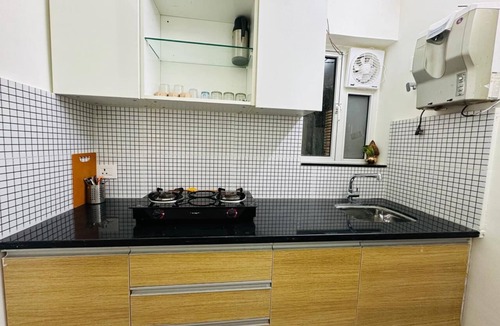 Malad East Apartment | 1BR Service apartment 2002 Malad by Florastays