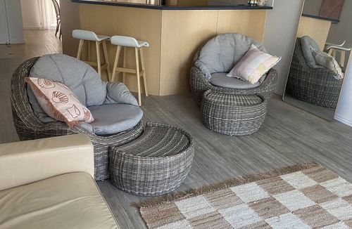 Mermaid Beach Apartment | 2 Bedroom Apt at the award winning family friendly resort at Mermaid Beach QLD.