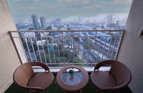 Goregaon East House | 2 Bedroom near Goregaon Exhibition Center
