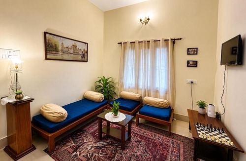 Kolkata Apartment | 2 BHK Vintage Kolkata Apartment With Free Breakfast