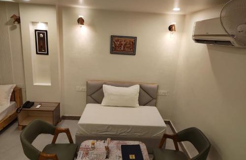 Khattalwada Hotel | 23 Ganpati hotel