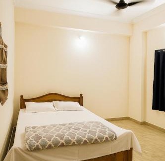Hyderabad Apartment | 2BHK Apartment Close to Airport and City Center