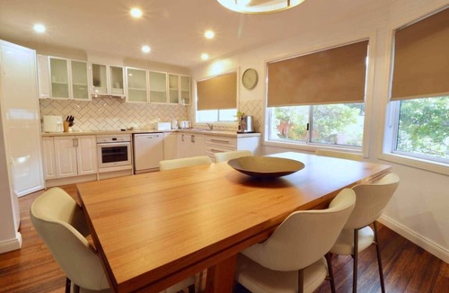 Nelson Bay House | 3 Bed House + Games Room/5 min walk to the beach