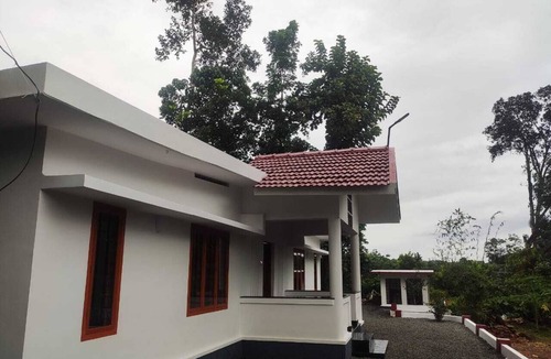 Pala House | 3 Bedroom Gated Farm House with ample parking