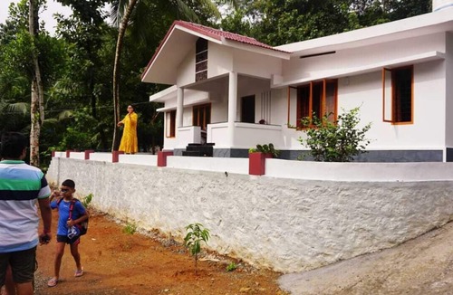 Pala House | 3 Bedroom Gated Farm House with ample parking