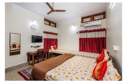 Jabalpur House | 3 BHK Entire Homestay-Comfortable for Family or Group at Jaiswal Homestay