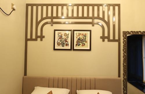 Varanasi Bed & Breakfast | 4-bedroom bed & breakfast in tranquil Varanasi with AC