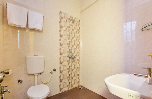 Gauravaddo Villa | 5 BHK Villa walking distance to Calangute beach
