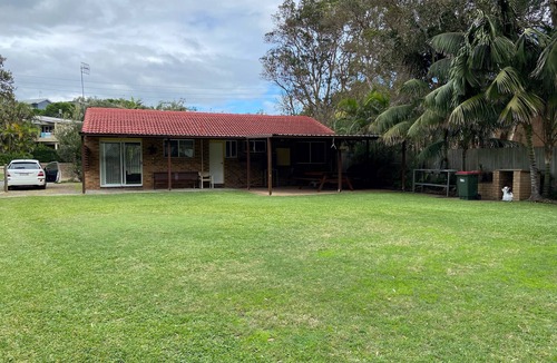 Boomerang Beach House | 5 Boomerang Drive - located at Boomerang Beach