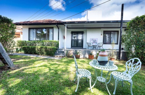Miranda House | 5BR Family Retreat Spa, Sauna, Gym Miranda sleep12