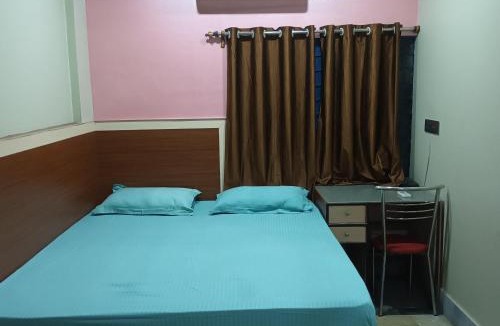 Kolkata Hotel | 73 Rest House