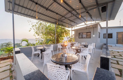 Medha House | 8 BHK VILLA Momentous Villa
