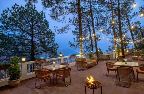 Shimla Hotel | 8fold by Larisa, Shimla