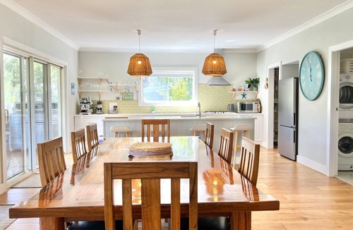 Bendalong House | A Bendy Beauty - Pet Friendly 100m to Dee Beach