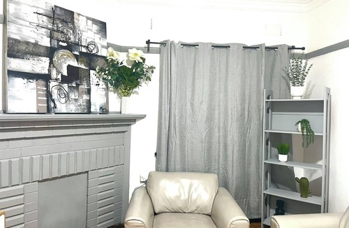 Bexley House | A Cosy Private Corner in the City