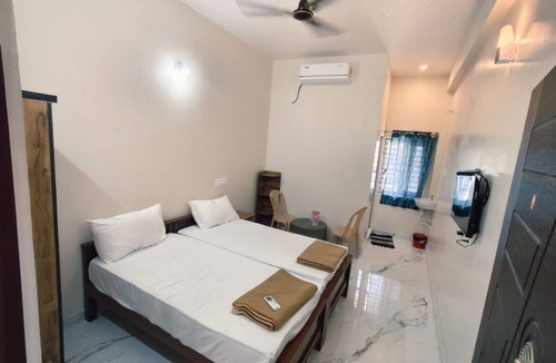 Tiruchendur Cabin | AalaGo