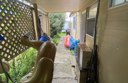 Coal Point House | Absolute waterfront, cute , 3 bedroom family cottage!