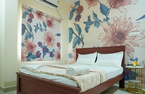 Gachibowli Apartment | AC Queen Room Near Wipro Circle Gachibowli